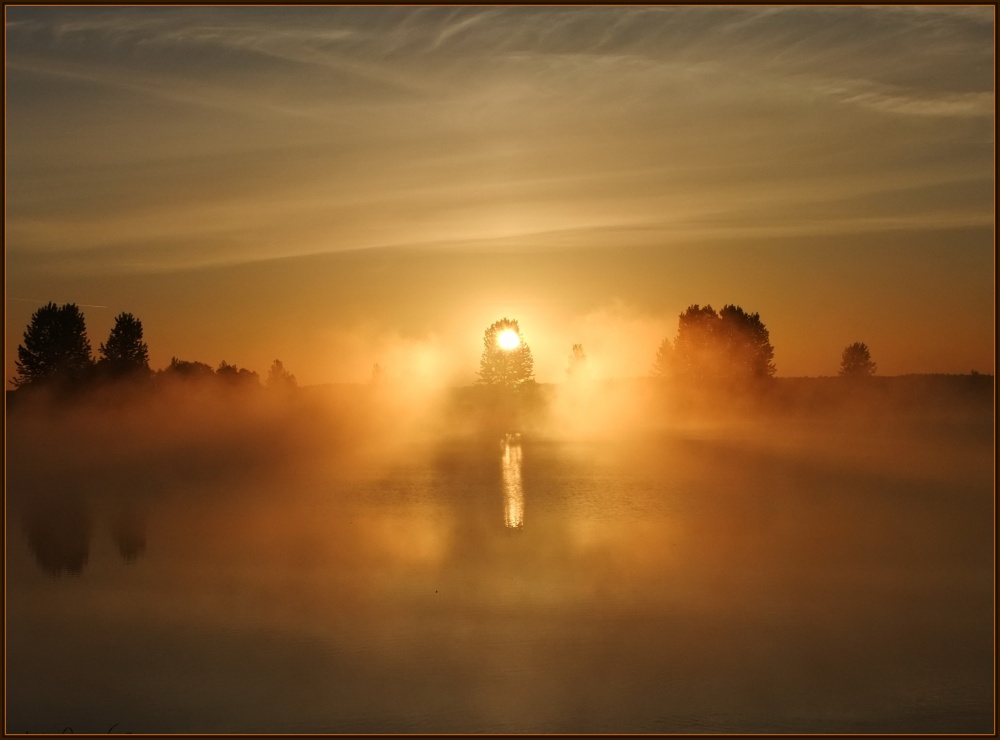 Sonnenaufgang im Nebel