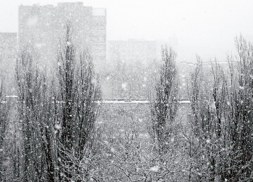 Der Schnee wirbelte und fiel ...