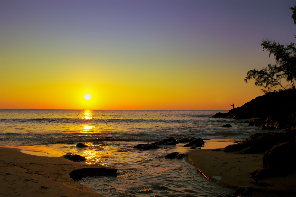 Eine Welle der Liebe mit dem Strandsand ...