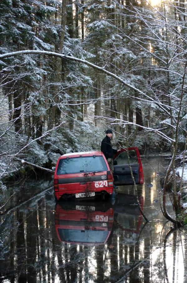 Ein Navigator sagte, der Weg hier.