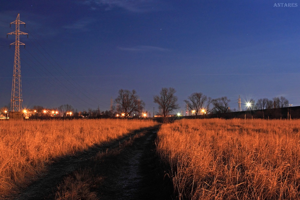 nach Einbruch der Dunkelheit