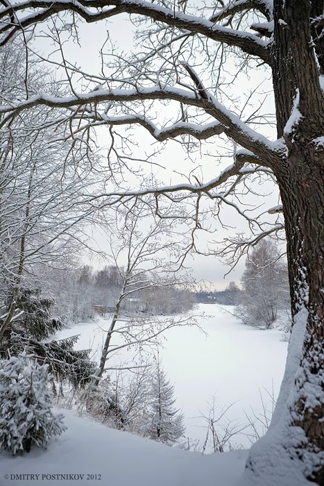 Die Malerei in ramke.Ili Blick auf den Fluss der Schwester.