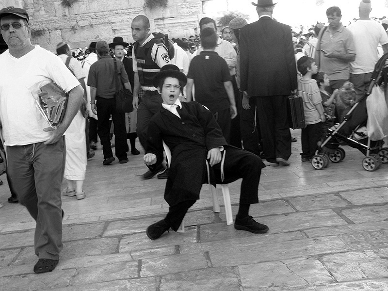 Monsieur, nicht Manju PA-System Journal