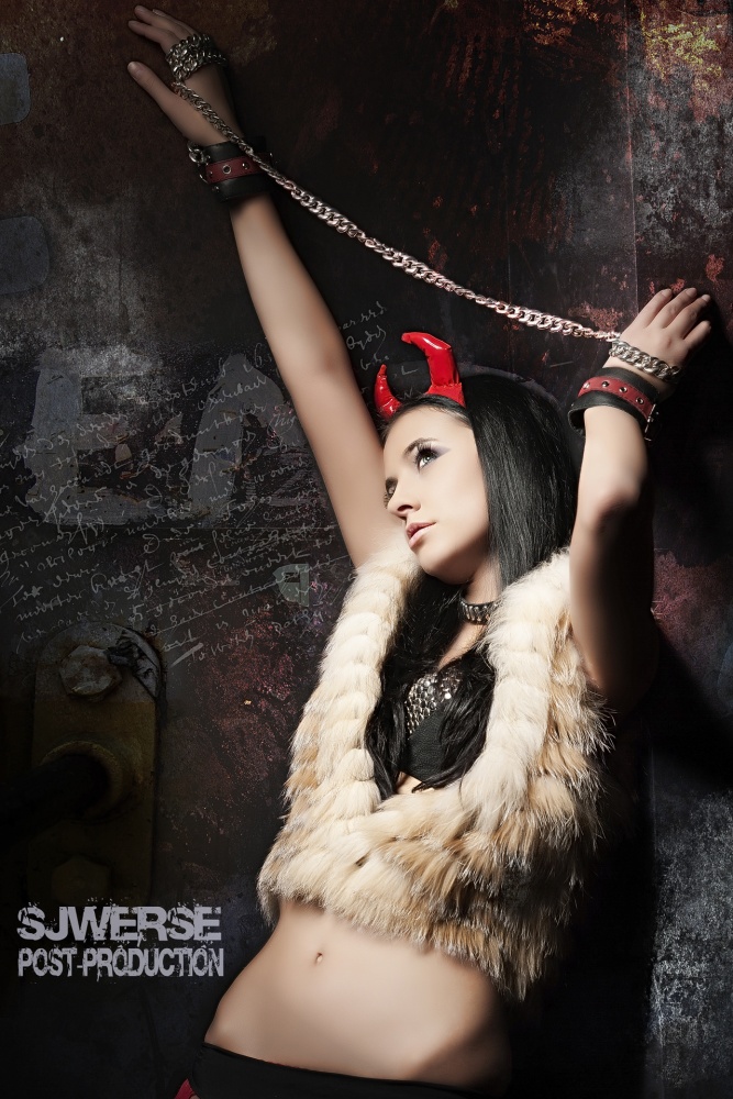 # 1 | * SjWeRSe / Post - Produktion / auf fremdem Fotografien /.