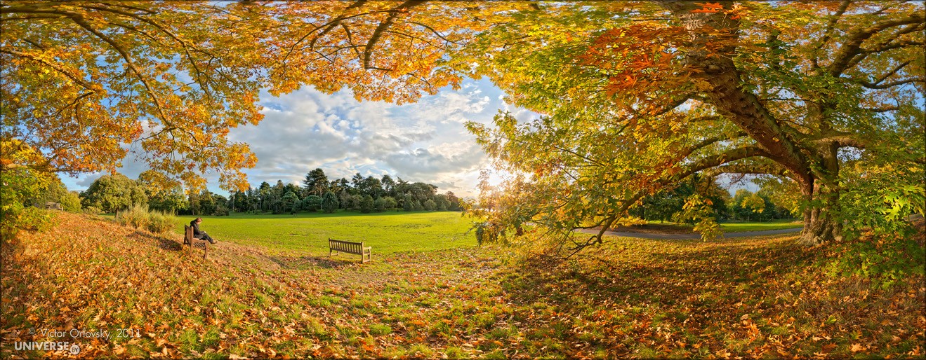 London. Kew Garden at Sunset
