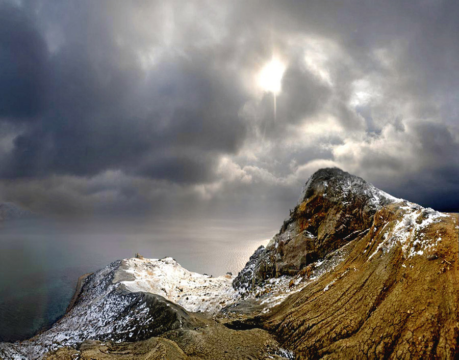 "...А небеса полны угрозы..."