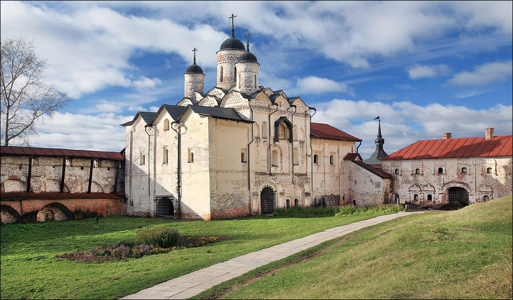 Führende an den See. ***