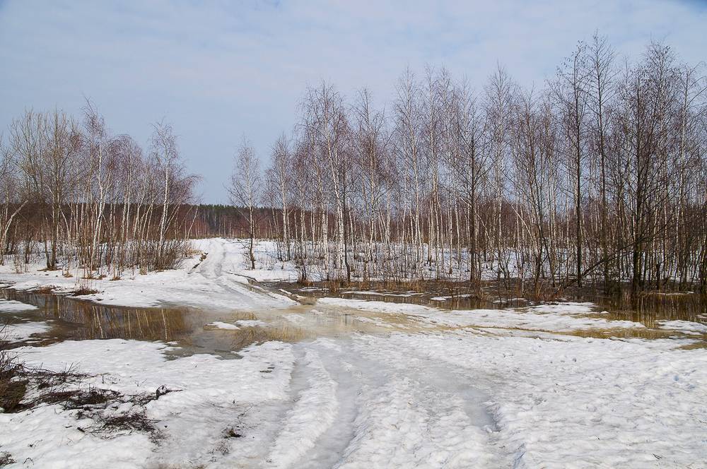 April auf der mittleren Spur.