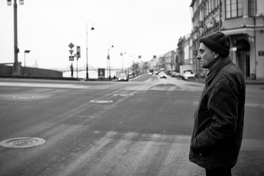 Der alte Mann an der Brücke von der Verkündigung