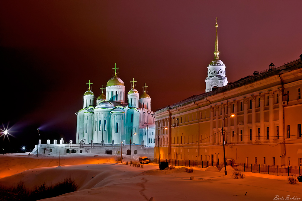 Zima.Pozdny Abend. Mariä Himmelfahrt.