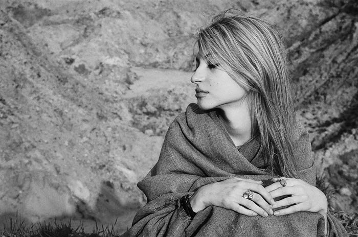 Porträt eines Mädchens in einem Schleier