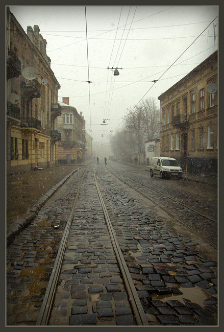 Gloomy Morgen in der Stadt N..