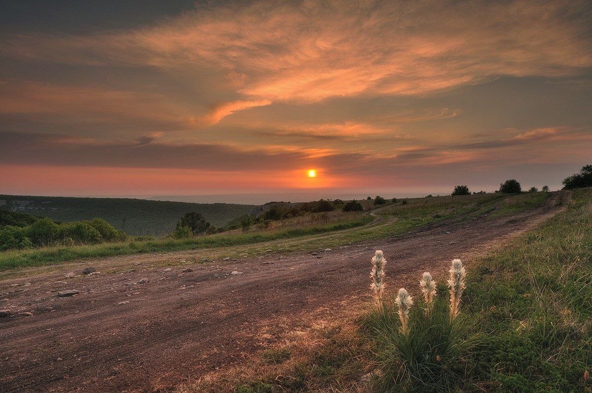 Sunset at Tash-Dzhargane.