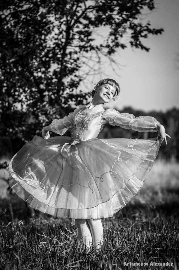Ballerina in den Wäldern