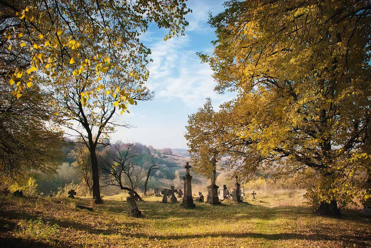 "Hey auf dem Berg, auf dem Grab auf einer breiten Ukraine"