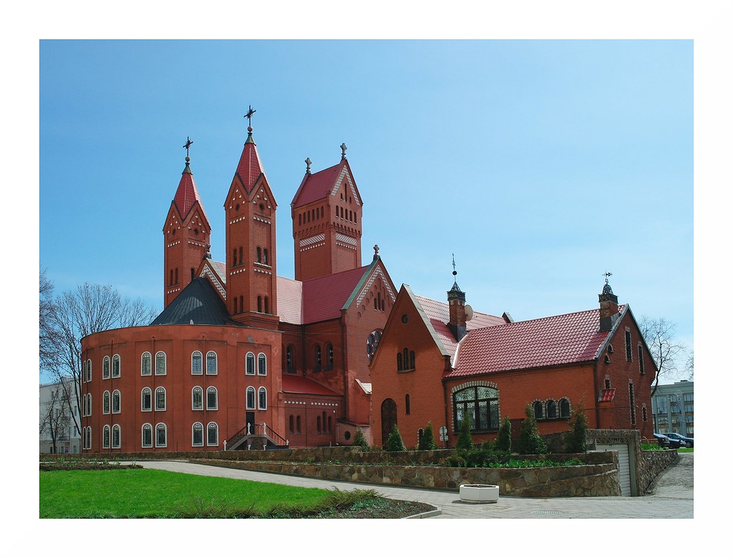 Kirche St. Simeon und St. Helen (Rote Kirche) von 1905 bis 1910., Minsk