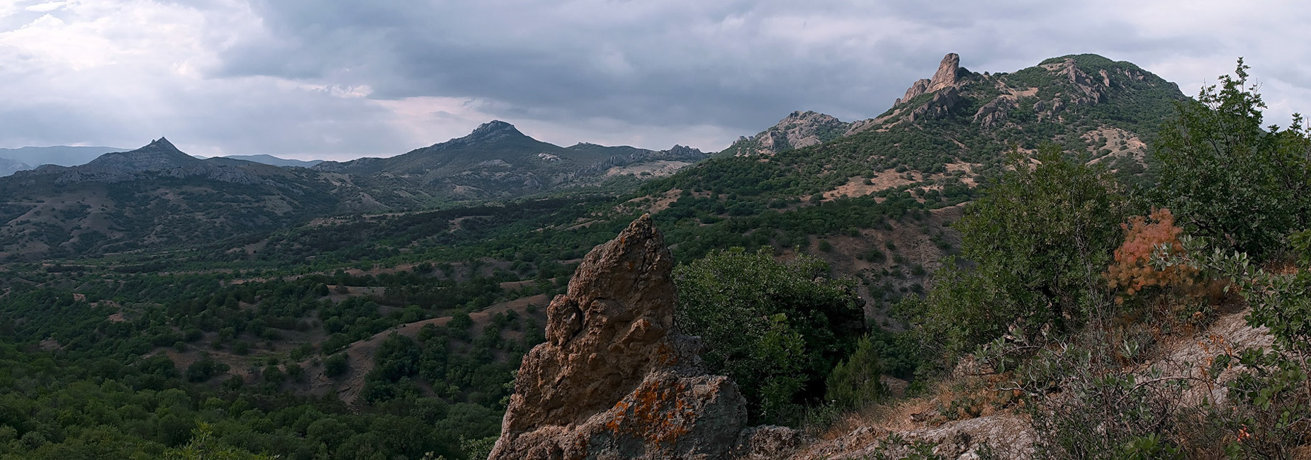 Kara-Dag-Gebirge ....