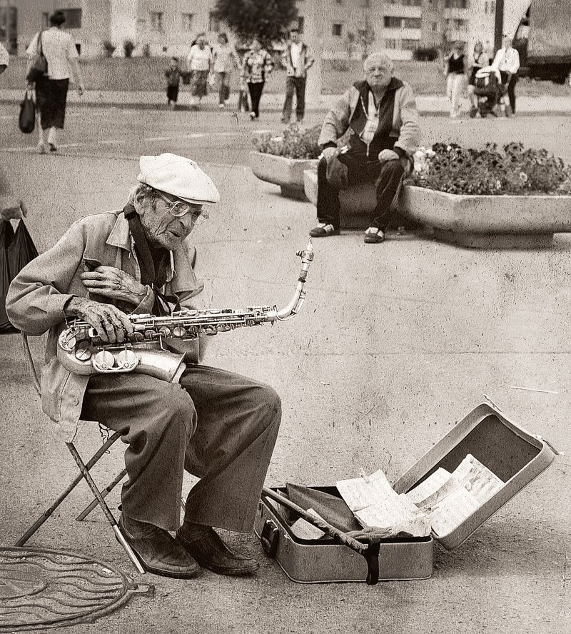 ‎50 years side by side