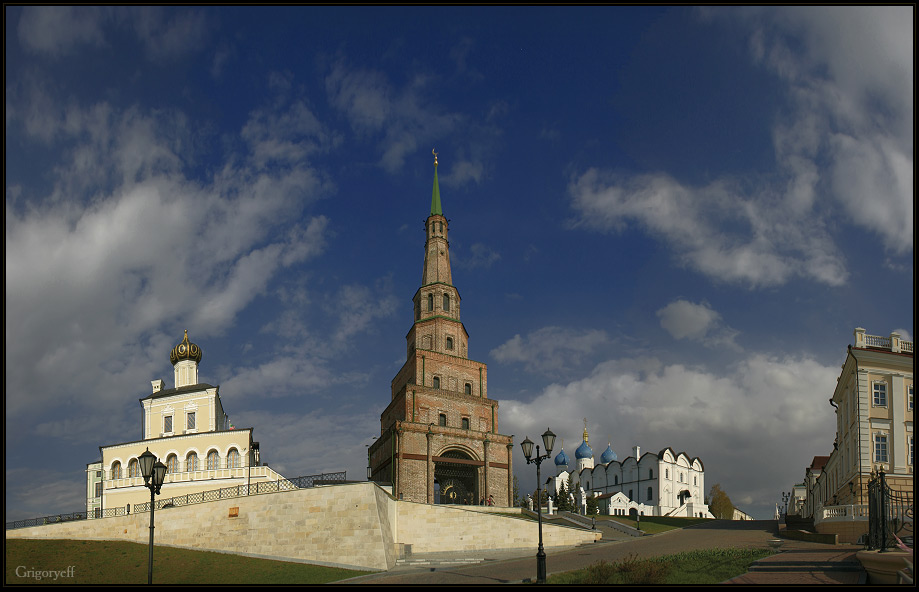 Kazan. Blick auf die Kirche des Einzugs in die Tempel der reinste Jungfrau, Turm Syuyumbike Verkündigung