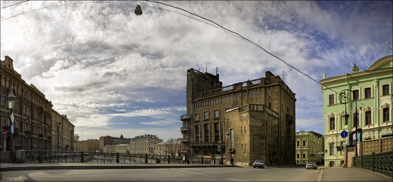 Leningrad. Palast der Kultur und Communications Workers of Laternenpfahl Brücke