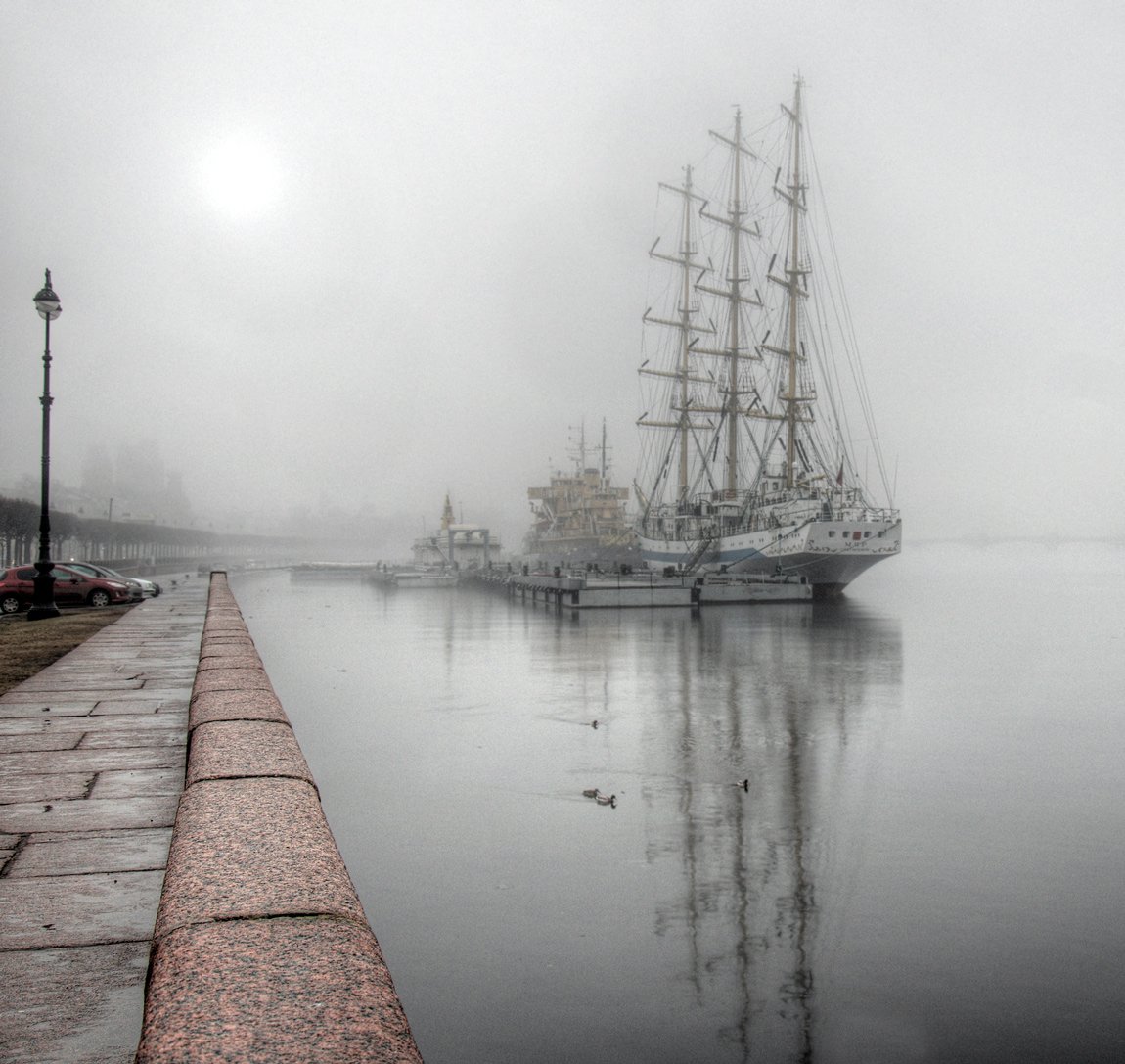 wieder, der Nebel über die Böschung