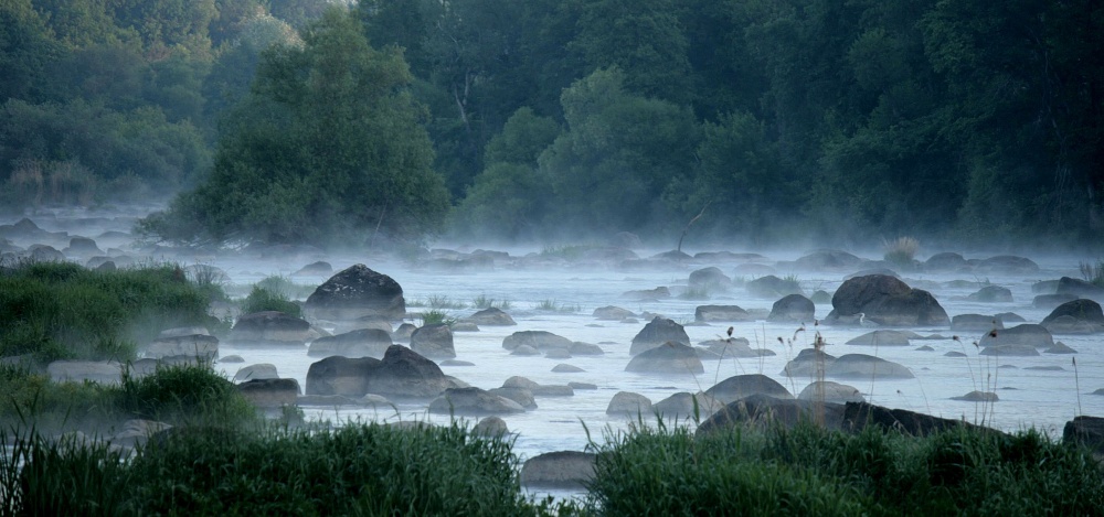 Wenn der Fluss im Wasser endet.