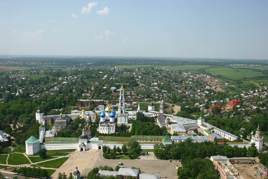 Dreifaltigkeits-Sergius aus der Vogelperspektive!