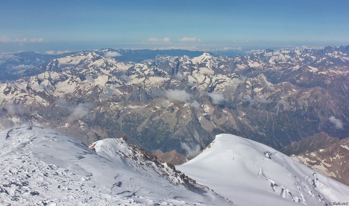 Vom Gipfel des Elbrus