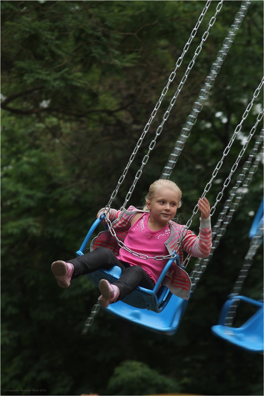 . . . на качелях