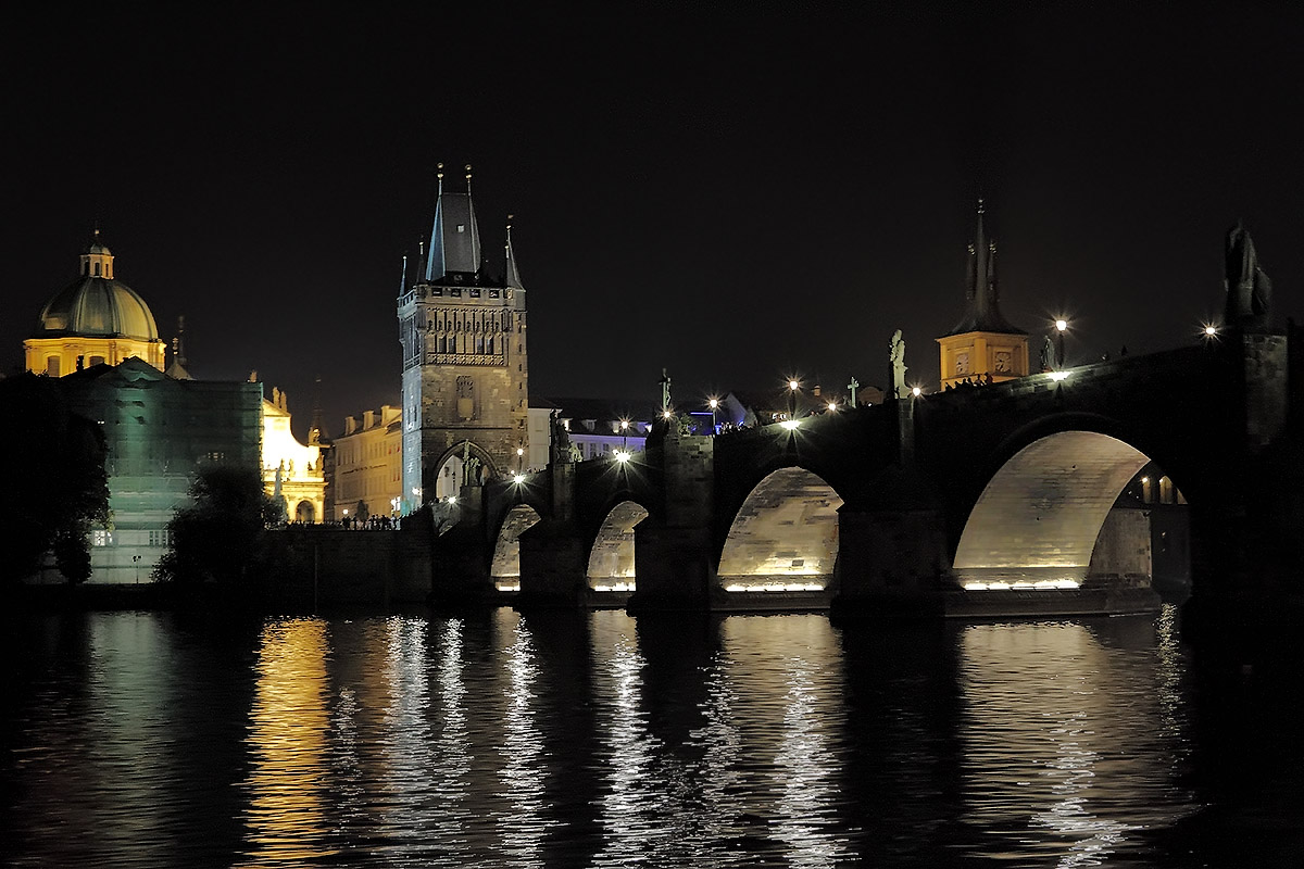 Prag in der Nacht