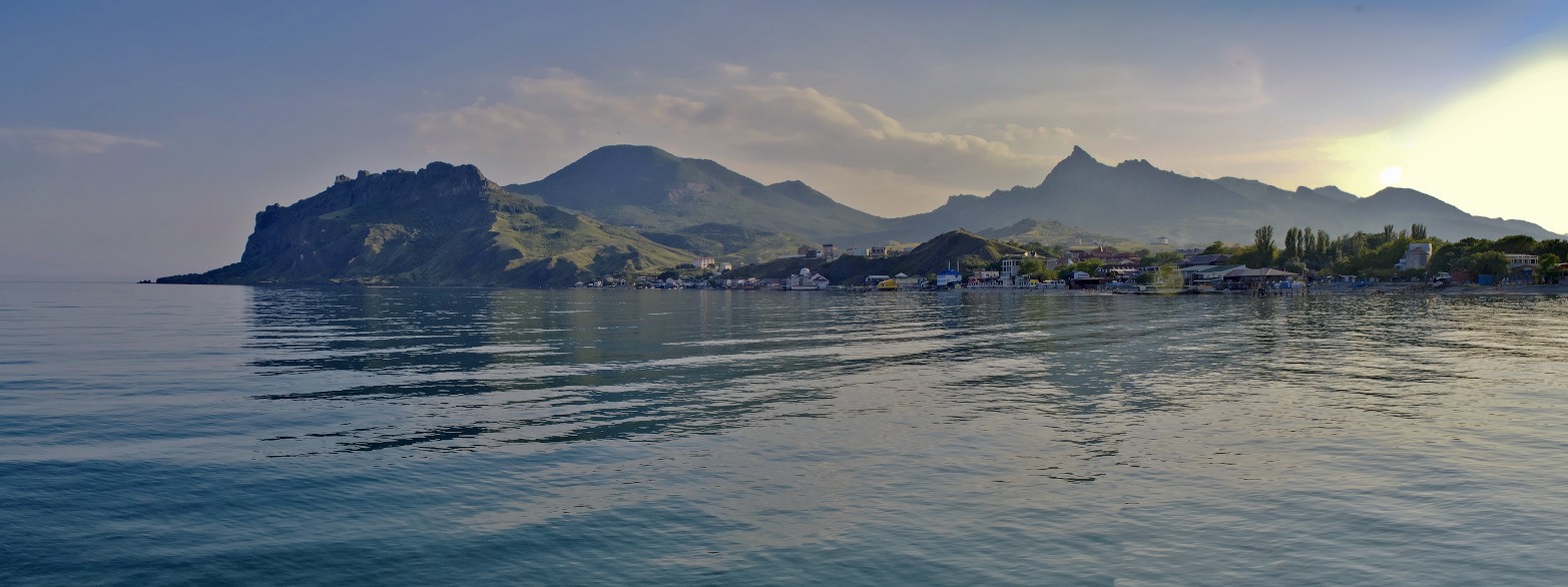 Evening in Koktebel bay ...