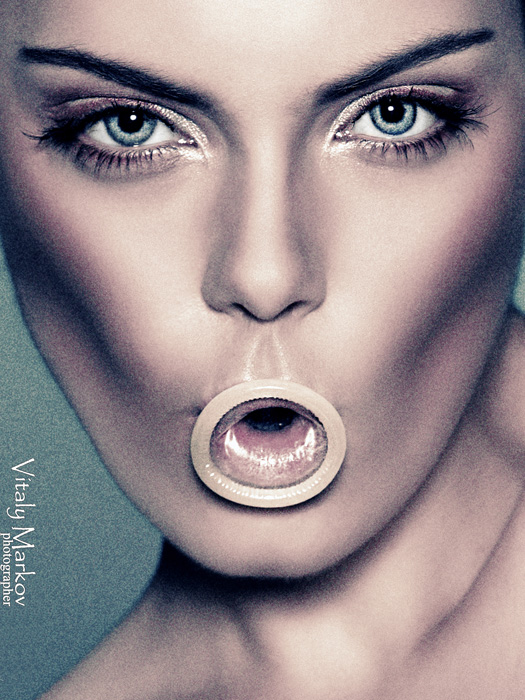 Aus einer Serie von IS LOVE