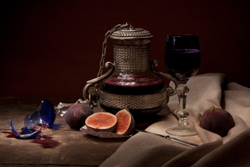 Stillleben mit Feigen und Glasscherben