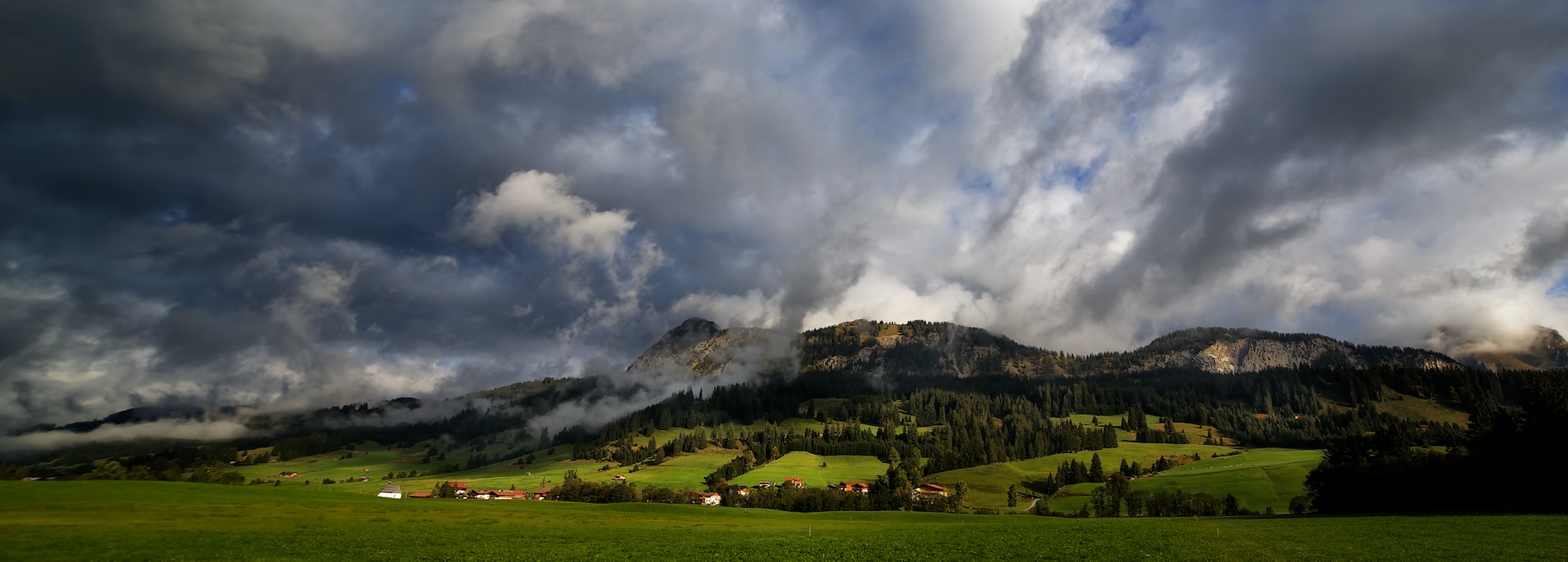 Morgen in den Bergen.