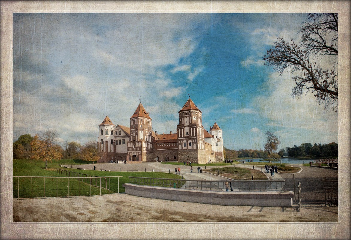 Auf dem Weg zum Schloss von Mir