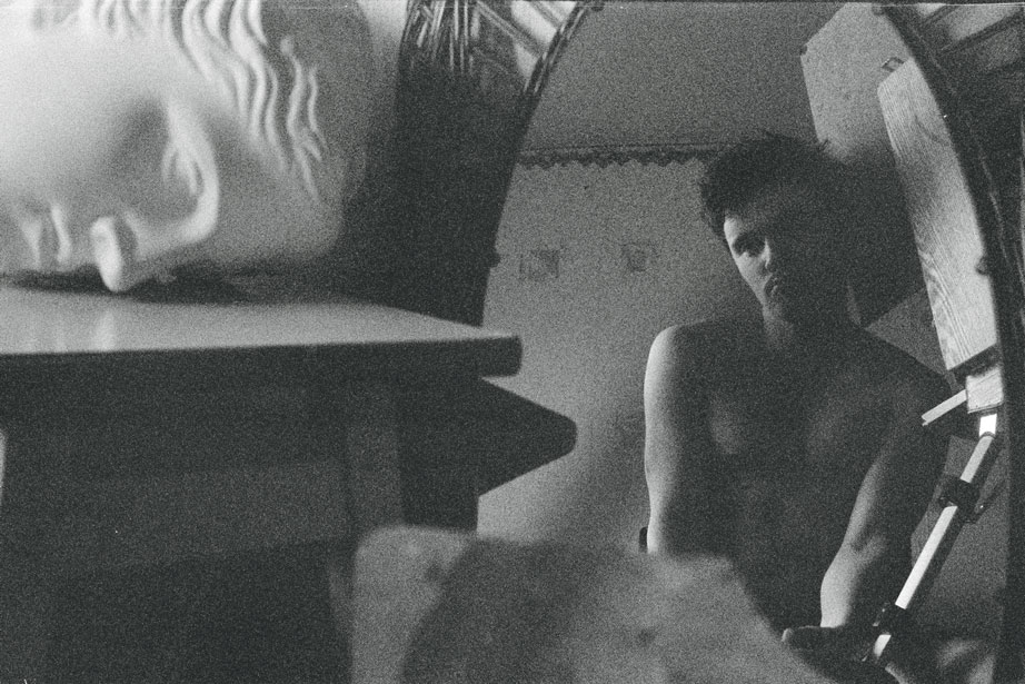 self-portrait im Studio