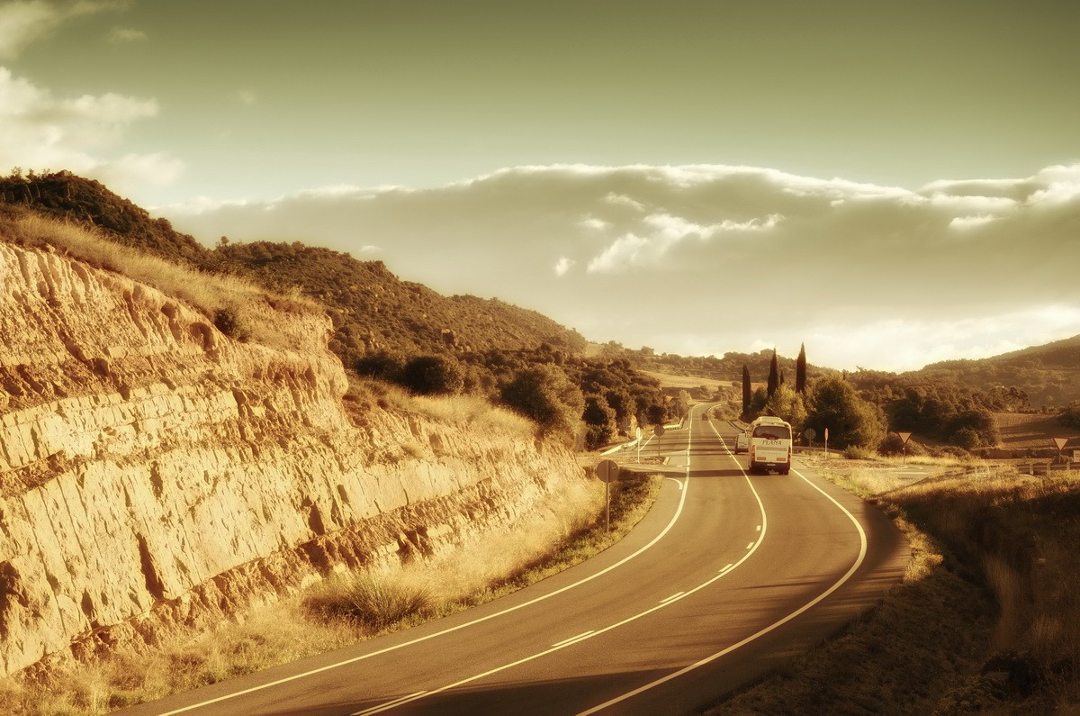 Der lange Weg in die Berge