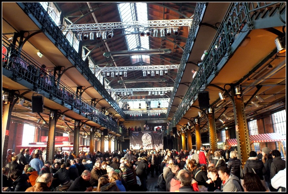 рок на .. рыбном рынке...