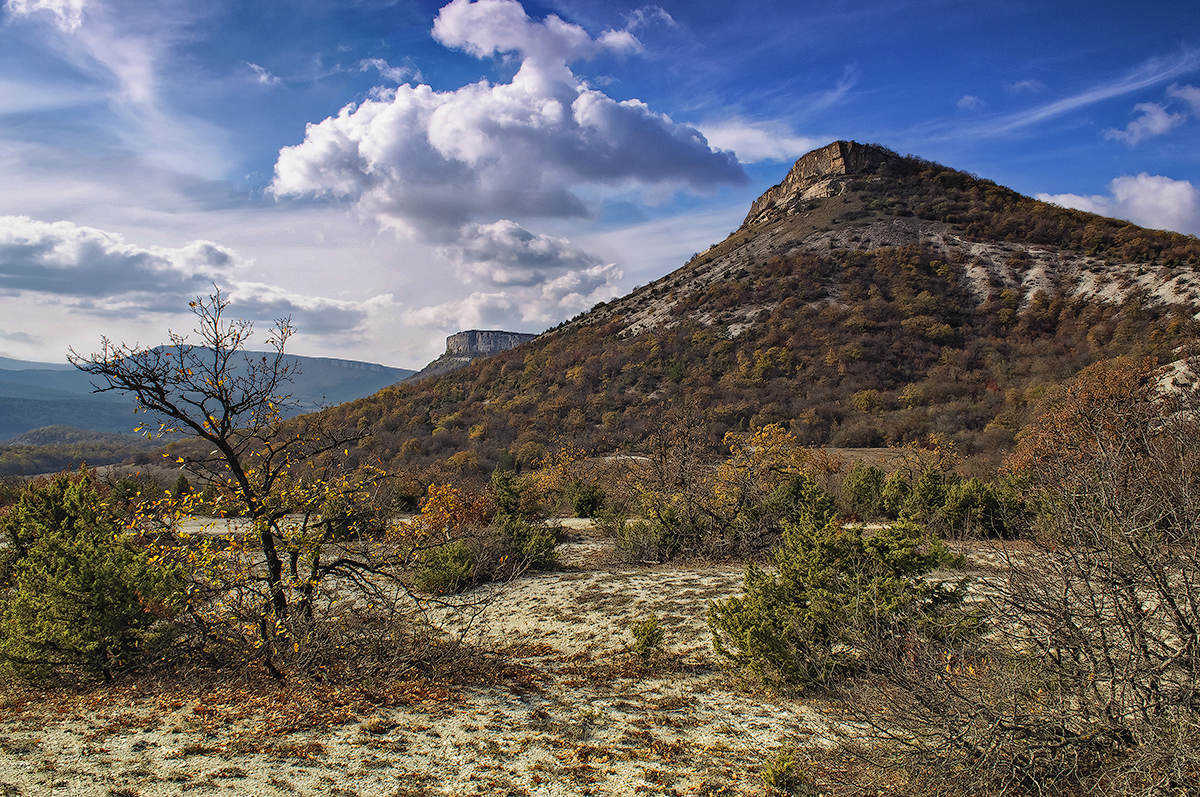 November. Krim-Skizze ...