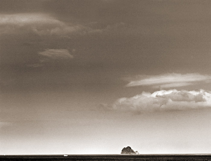 Über eine kleine Insel und ein großes Boot