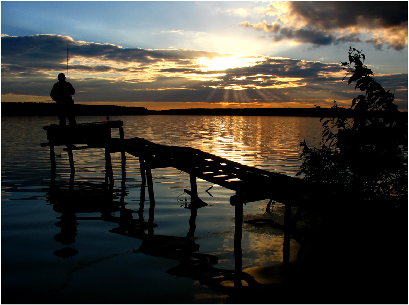 über die männliche Faszination bei Sonnenuntergang ...