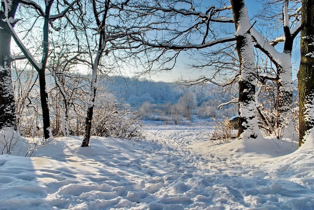 Winter. Kein Wunder, das Tamburin schlagen hutsuly