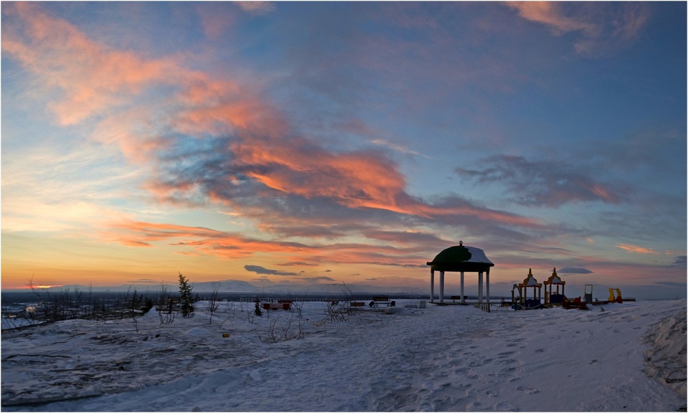 In anticipation of the end of the polar night