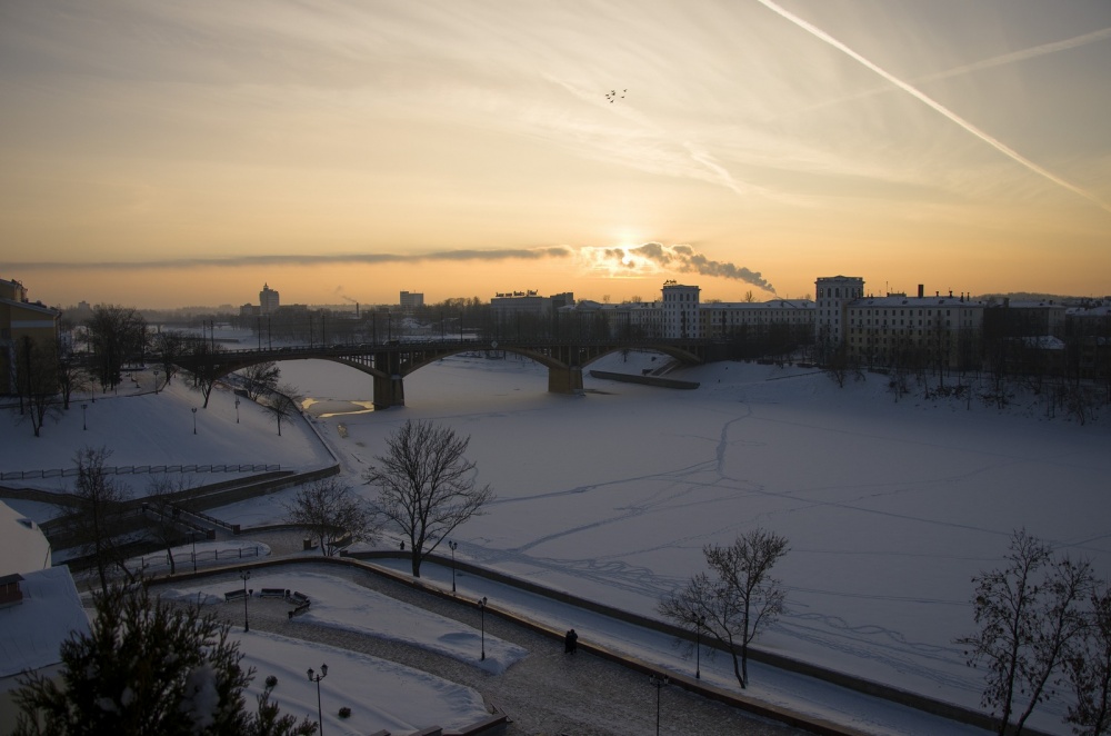 Dvinsk Bridge (Enten zurück)