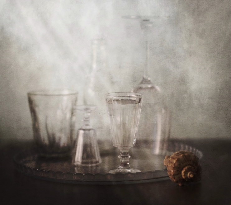 Breite geschnitten durch die Wolken der Dämmerung ....