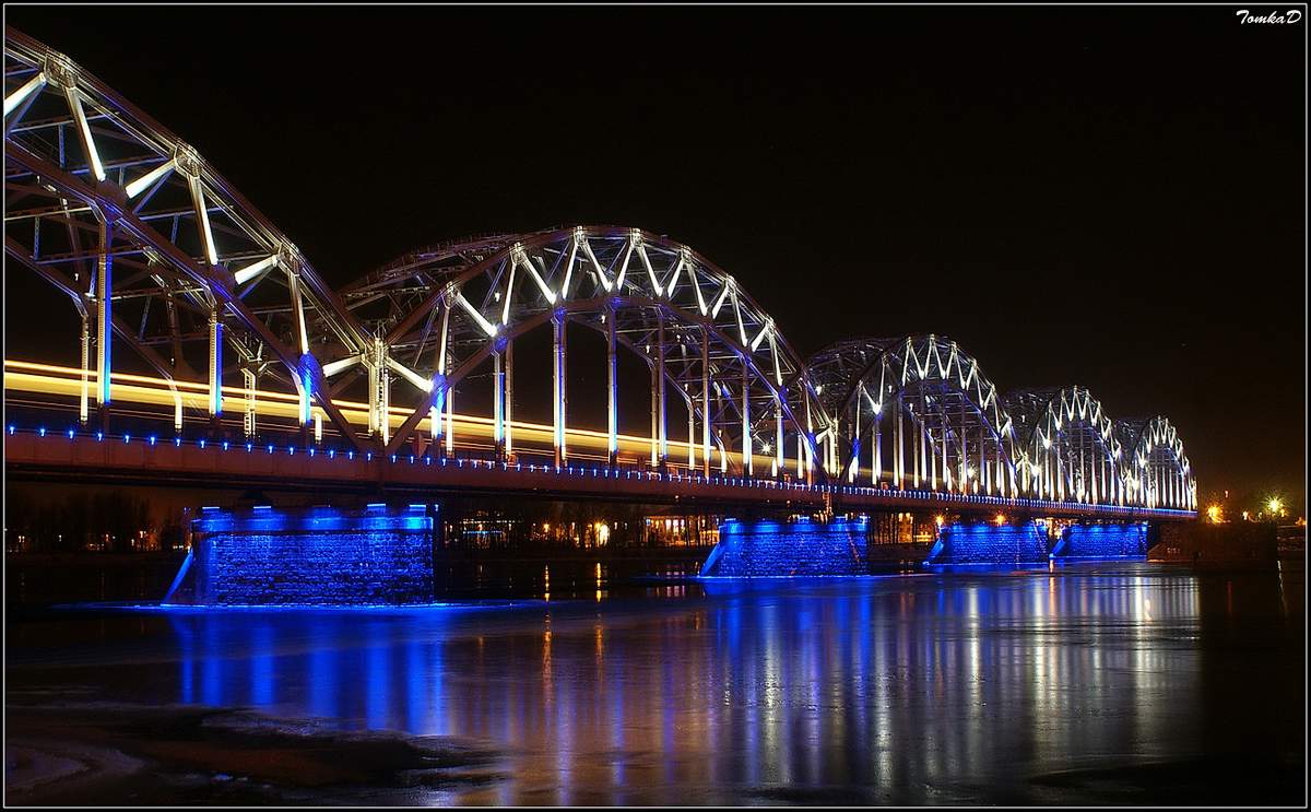 Die Brücke über die Daugava