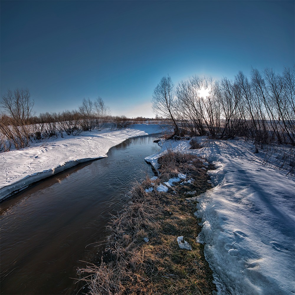 Platz bei Sonnenuntergang