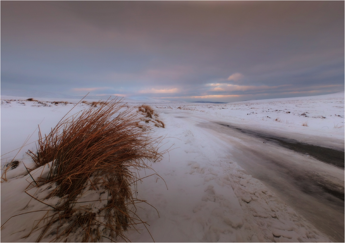 ... Durch den Schnee - die pass ...