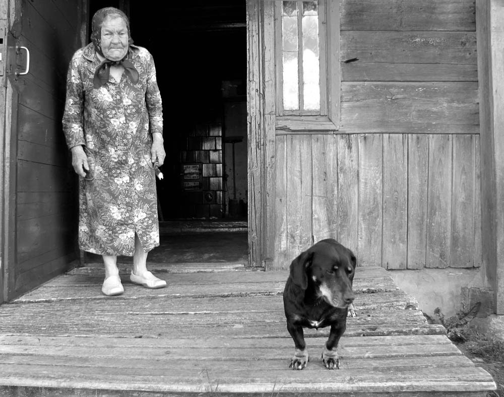 Babulytė ir šuniukas