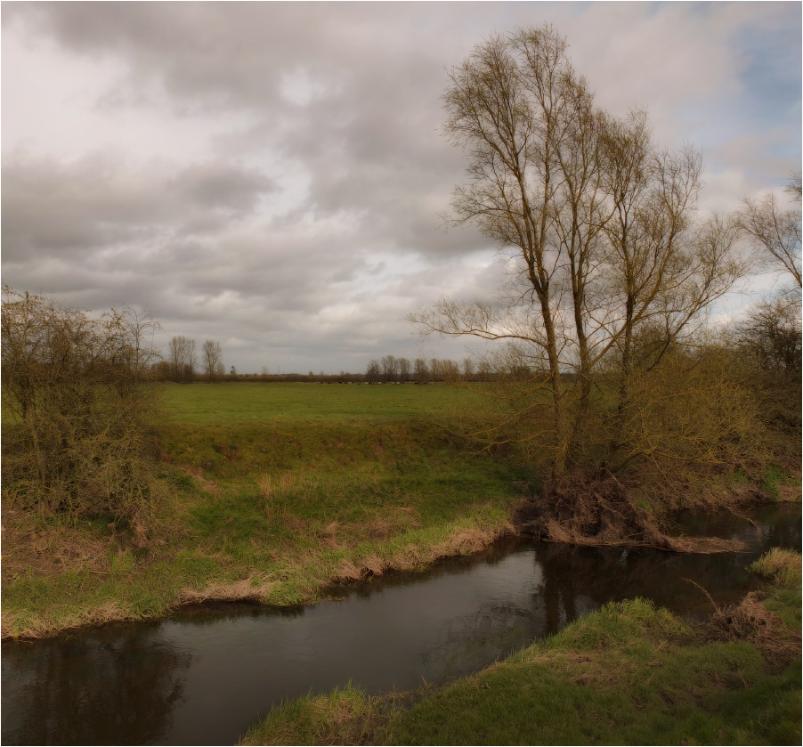 Die April-... - Fluss ...